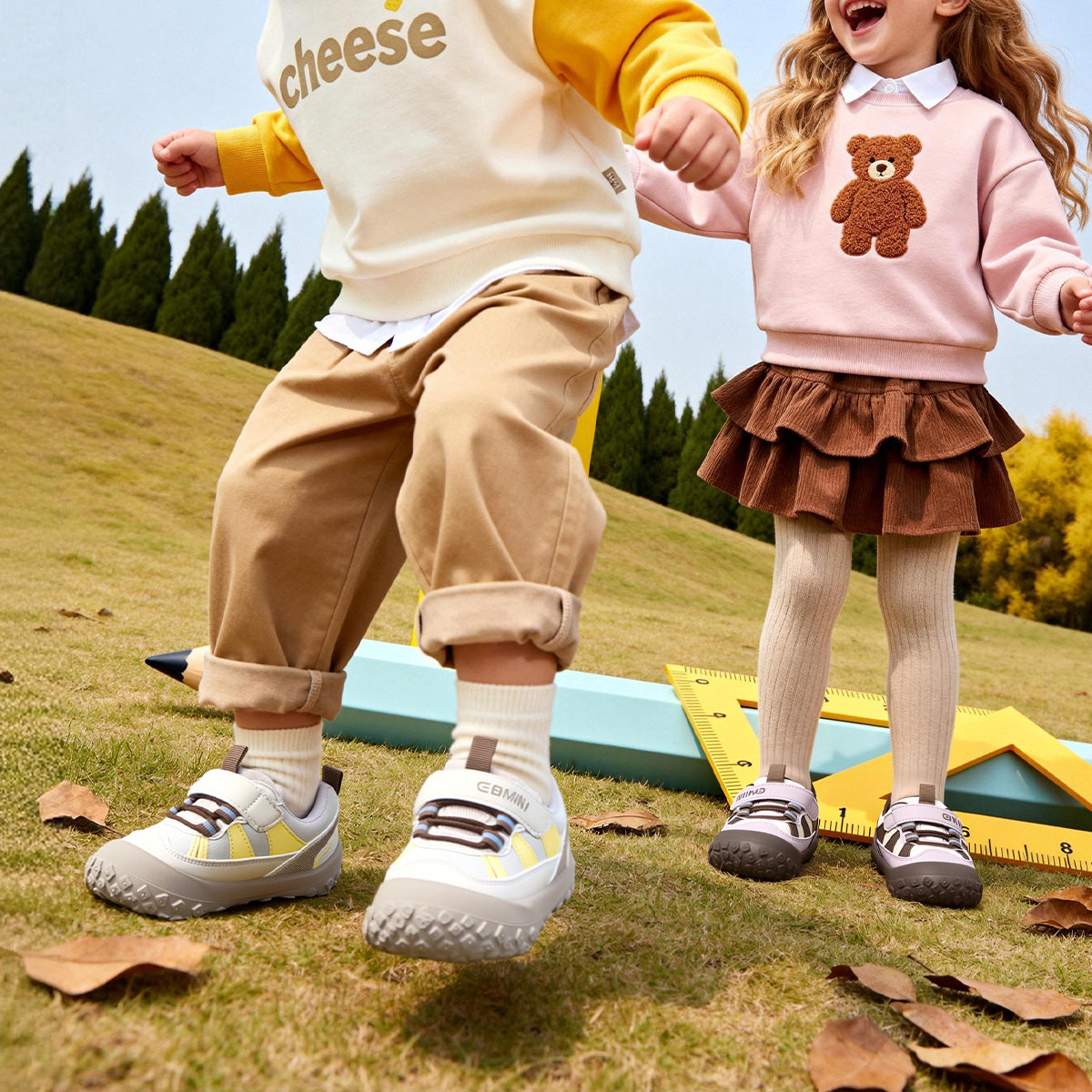 EBMINI BOLD shoes with a roomy toe shape