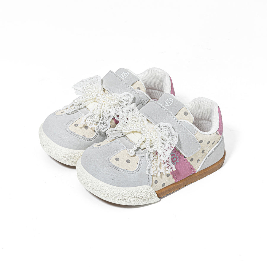 EBMINI DOTE Grey toddler sneakers angled pair with polka-dot bow details