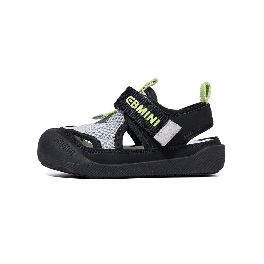 EBMINI FLARE closed-toe sandals with a roomy wide toe box
