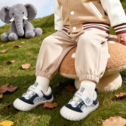 EBMINI KODIAK bear appliqué toddler sneakers — closure detail
