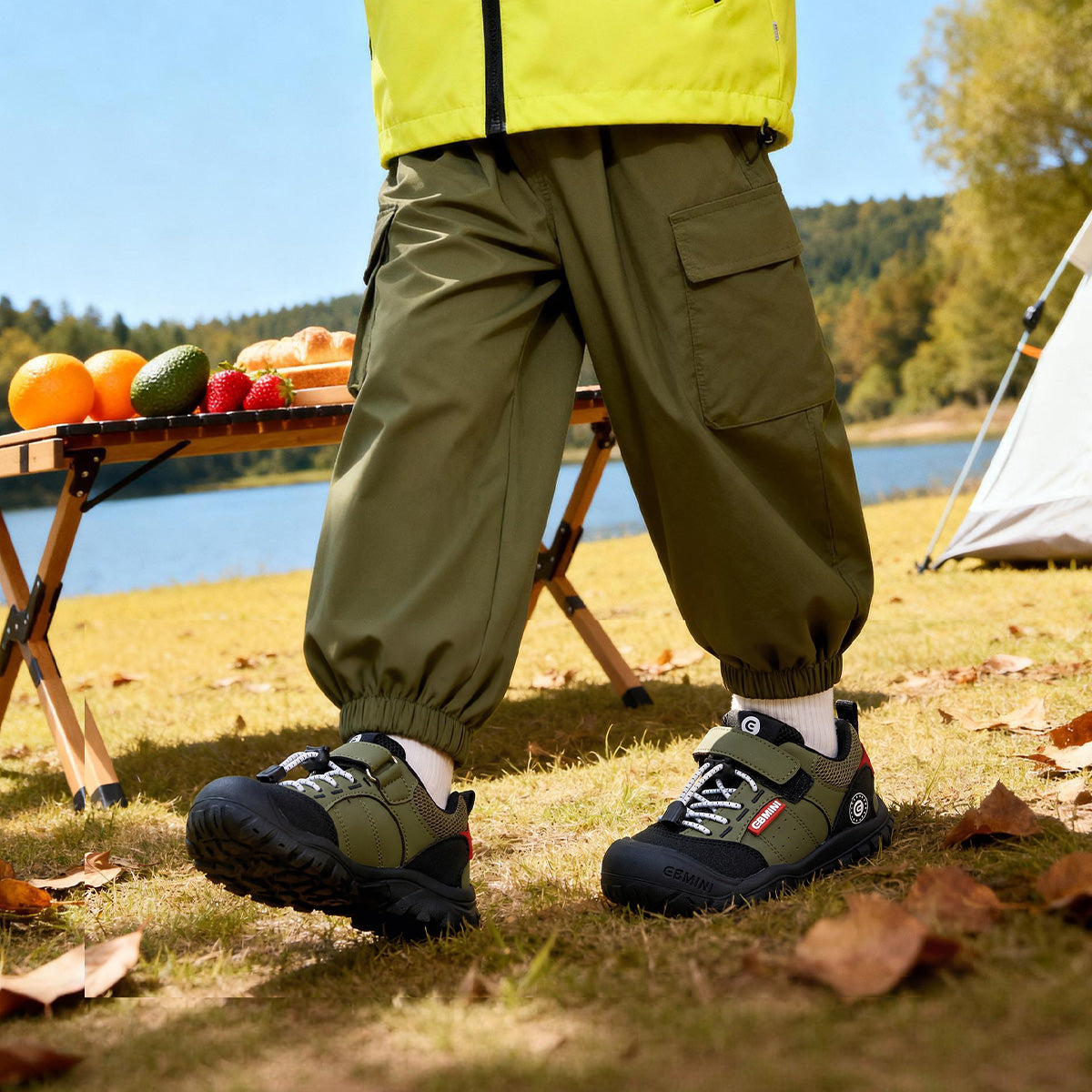 EBMINI MOTION flexible outsole designed for natural movement