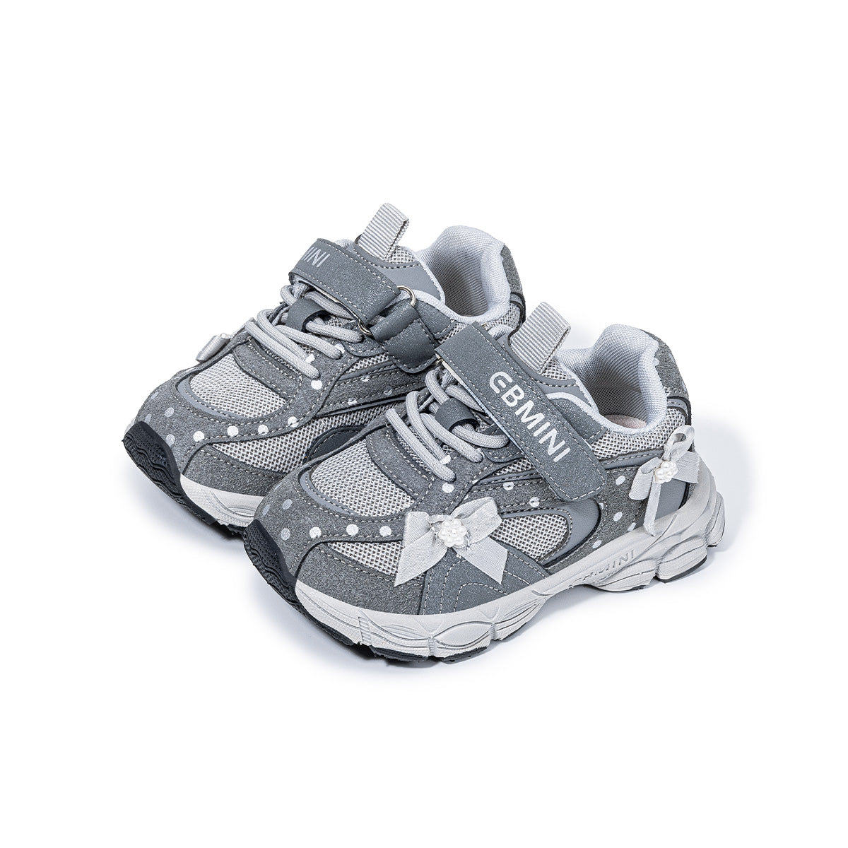 Pair of gray EBMINI PEARL pearl bow toddler sneakers