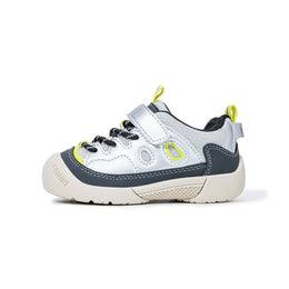 Side view of silver EBMINI RIDGE wide-toe hiking sneaker
