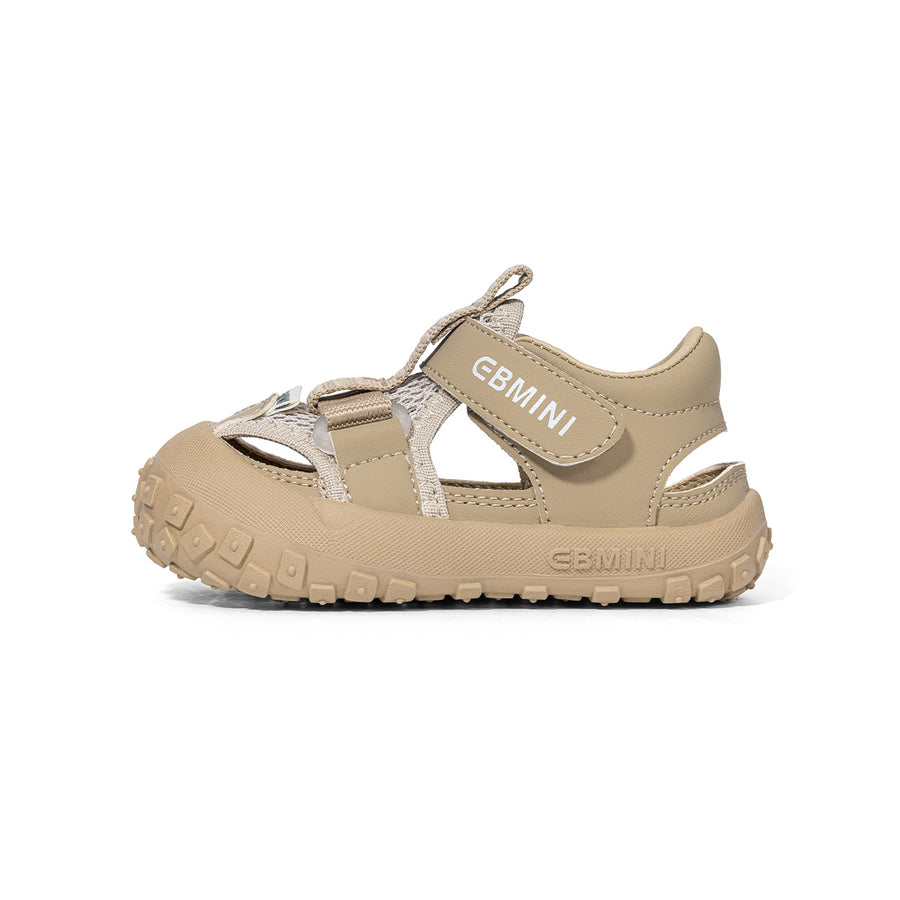 EBMINI RIDGE closed-toe sandals with a roomy wide toe box