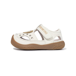 EBMINI SCOUT closed-toe sandals with a roomy wide toe box