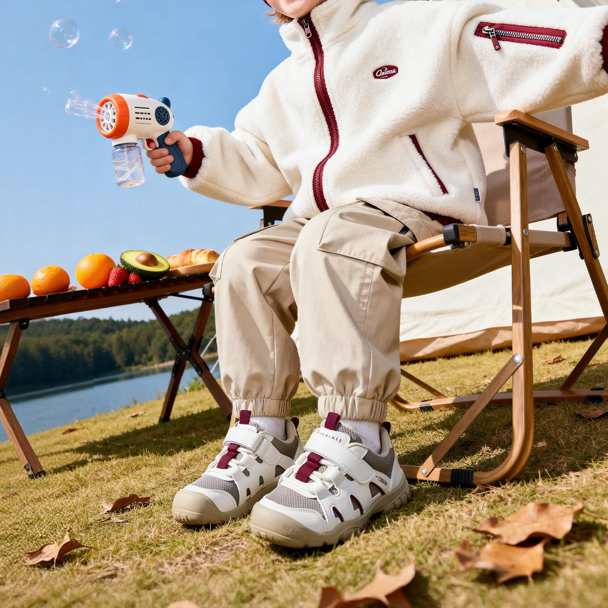 Child wearing EBMINI SUMMIT outdoor toddler sneakers