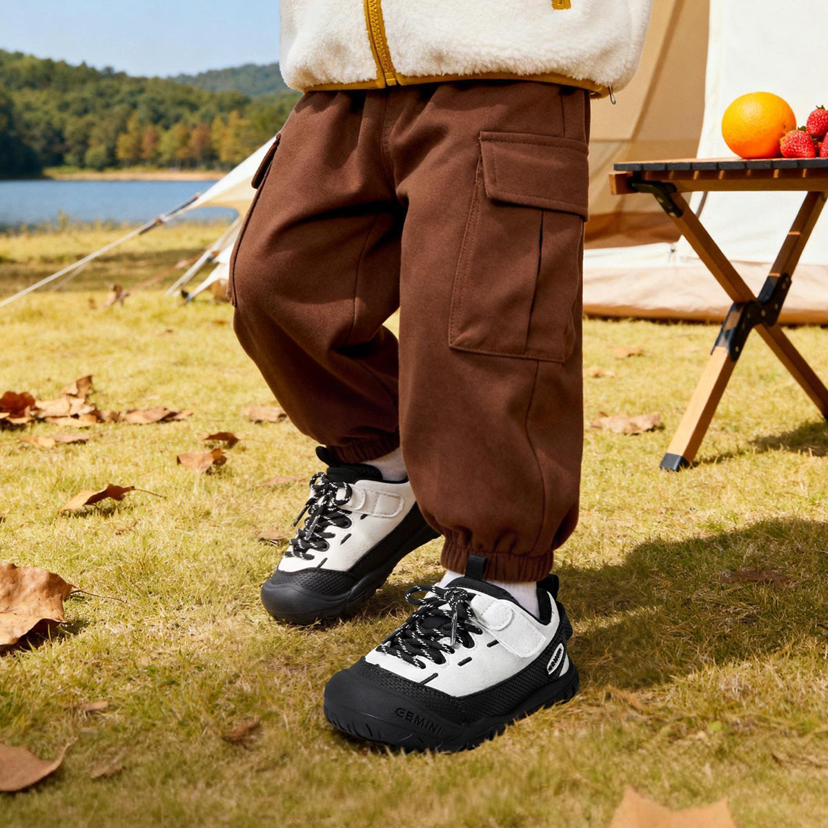 EBMINI SUMMIT shoes with a roomy toe shape