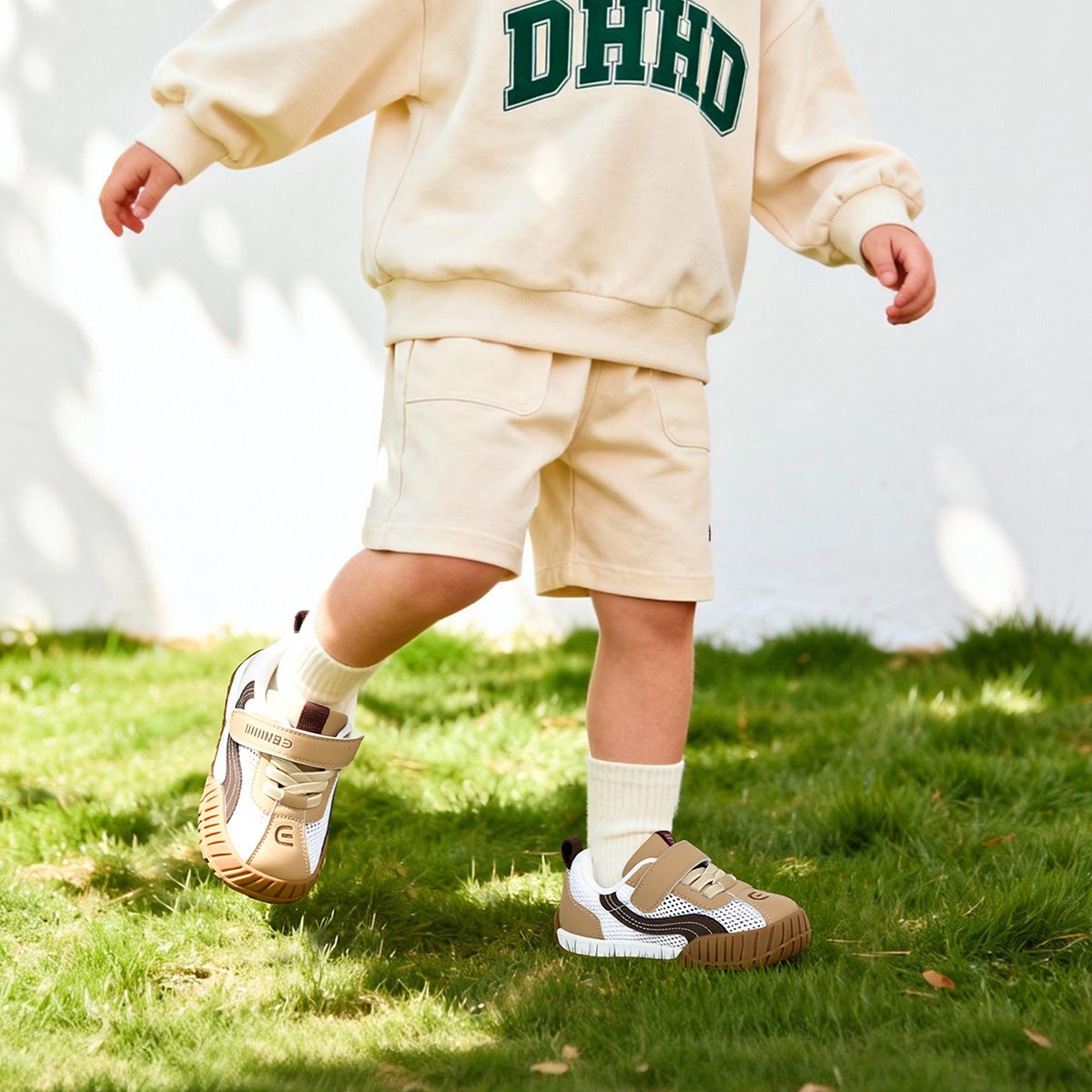EBMINI VAPOR toddler sneakers with an easy hook-and-loop strap