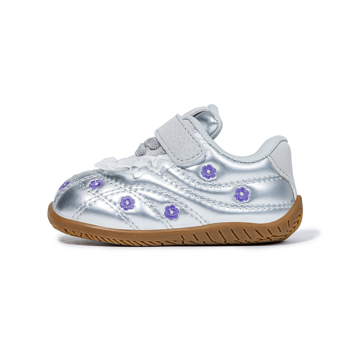 EBMINI VEIL wide-fit toddler sneakers shown during everyday wear