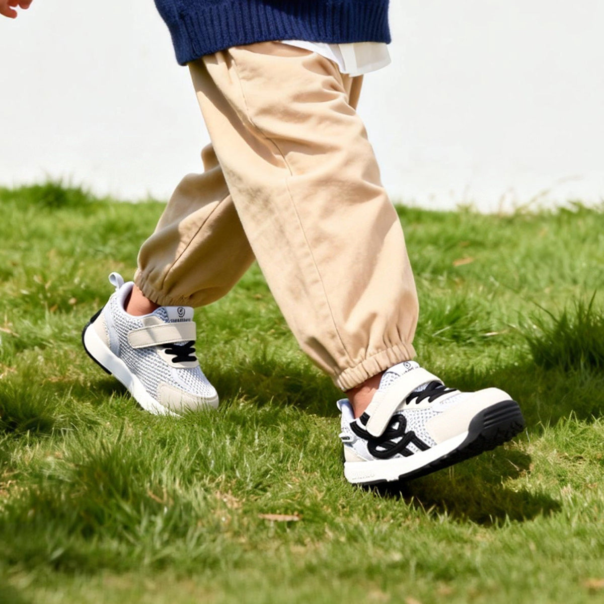 EBMINI WARP toddler sneakers with adjustable hook-and-loop strap
